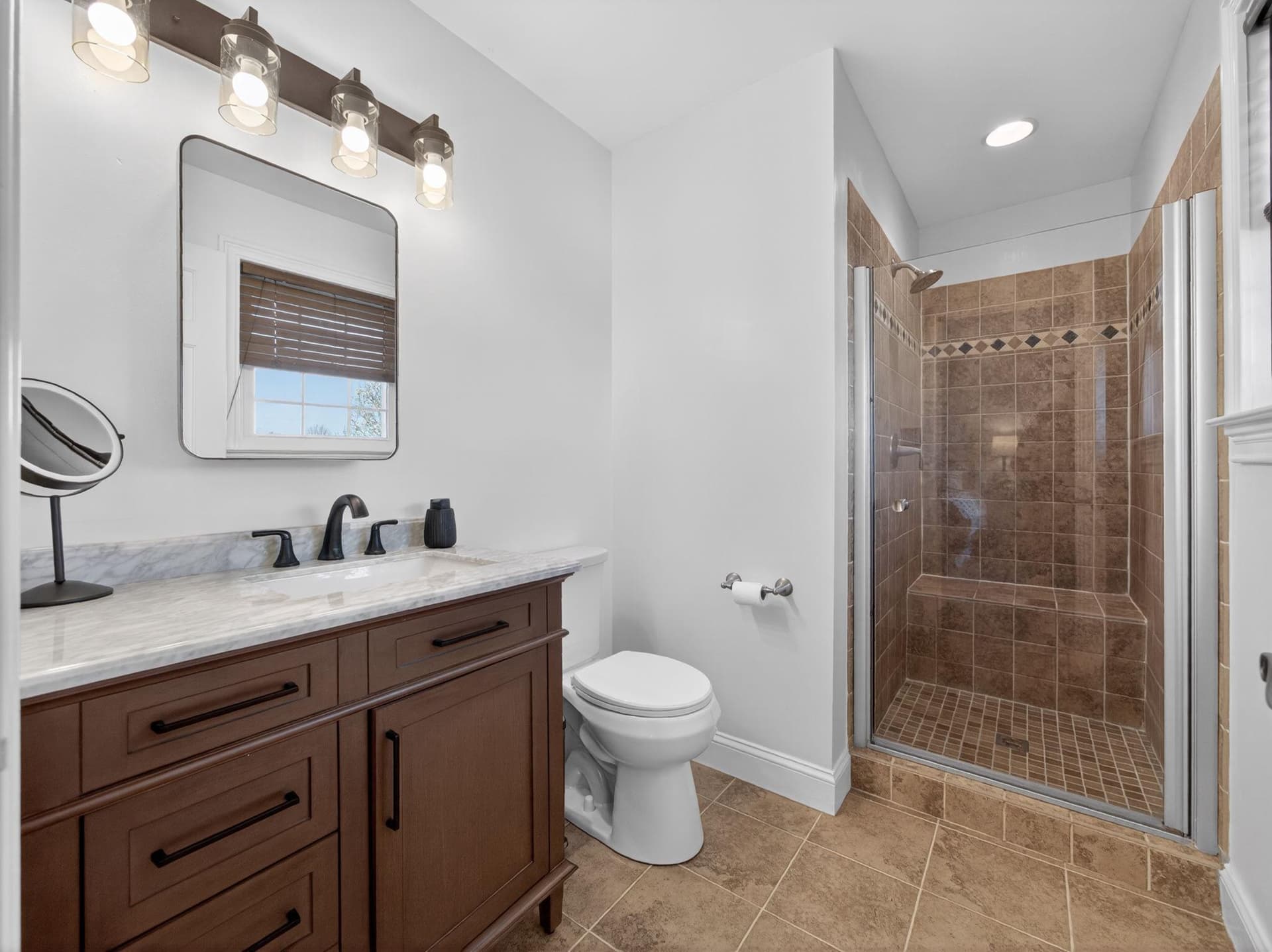 2040 Valley View Drive photo 39