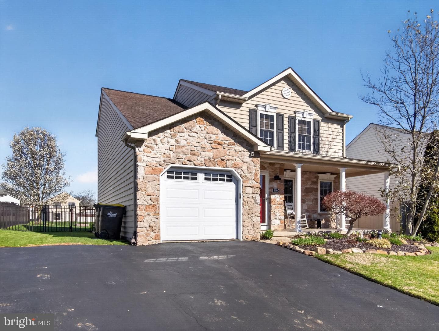 2040 Valley View Drive photo 5