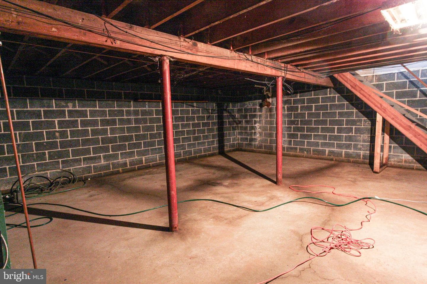 13 Brook Lane photo 32