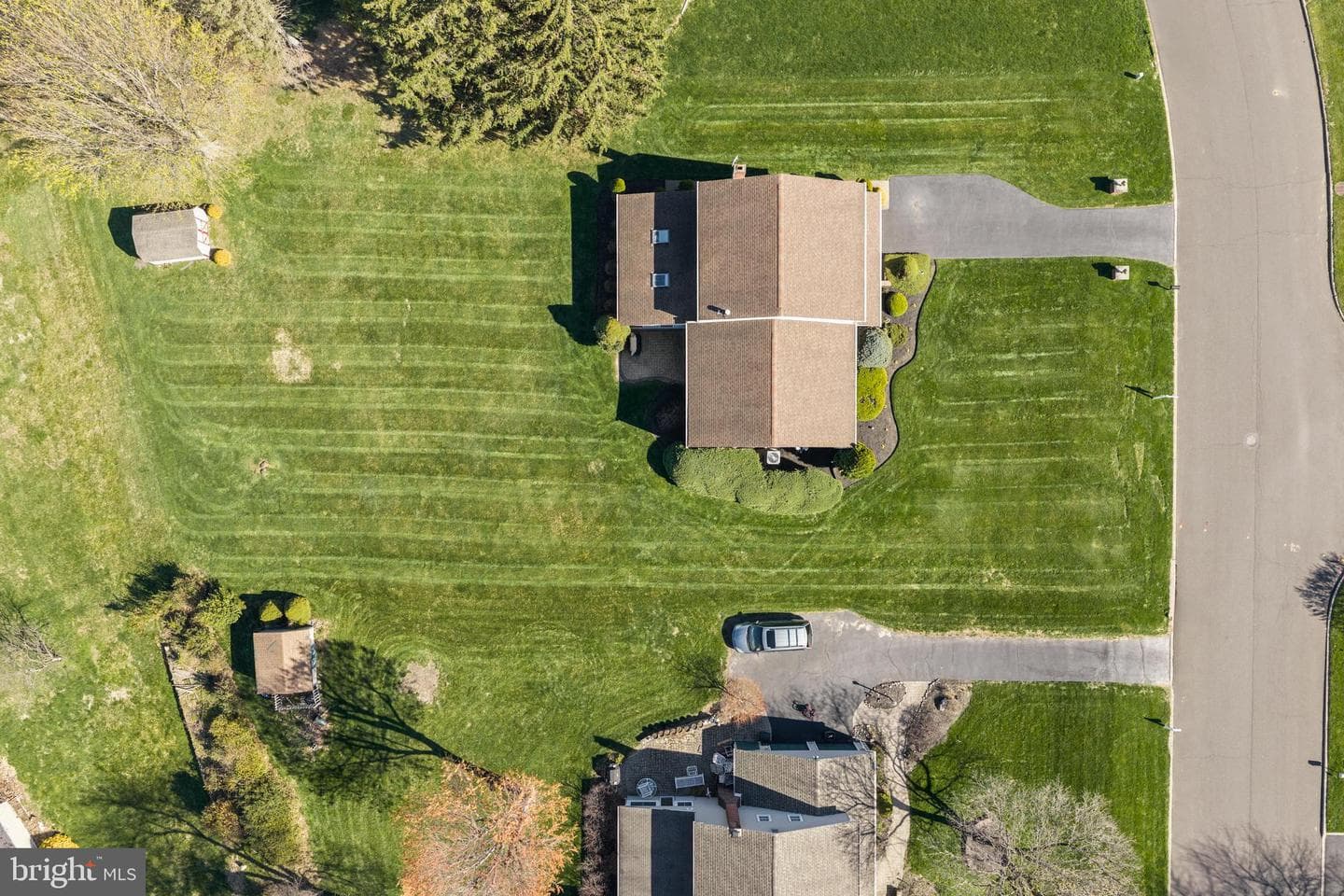 111 W Buttonwood Drive photo 37