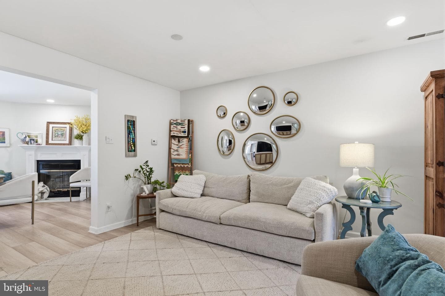 1560 Hummingbird Court photo 8