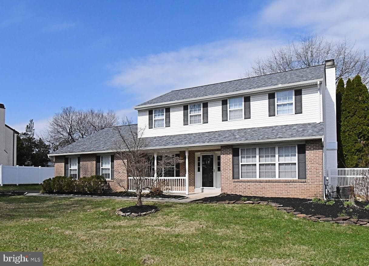 670 Amalie Lane photo 3