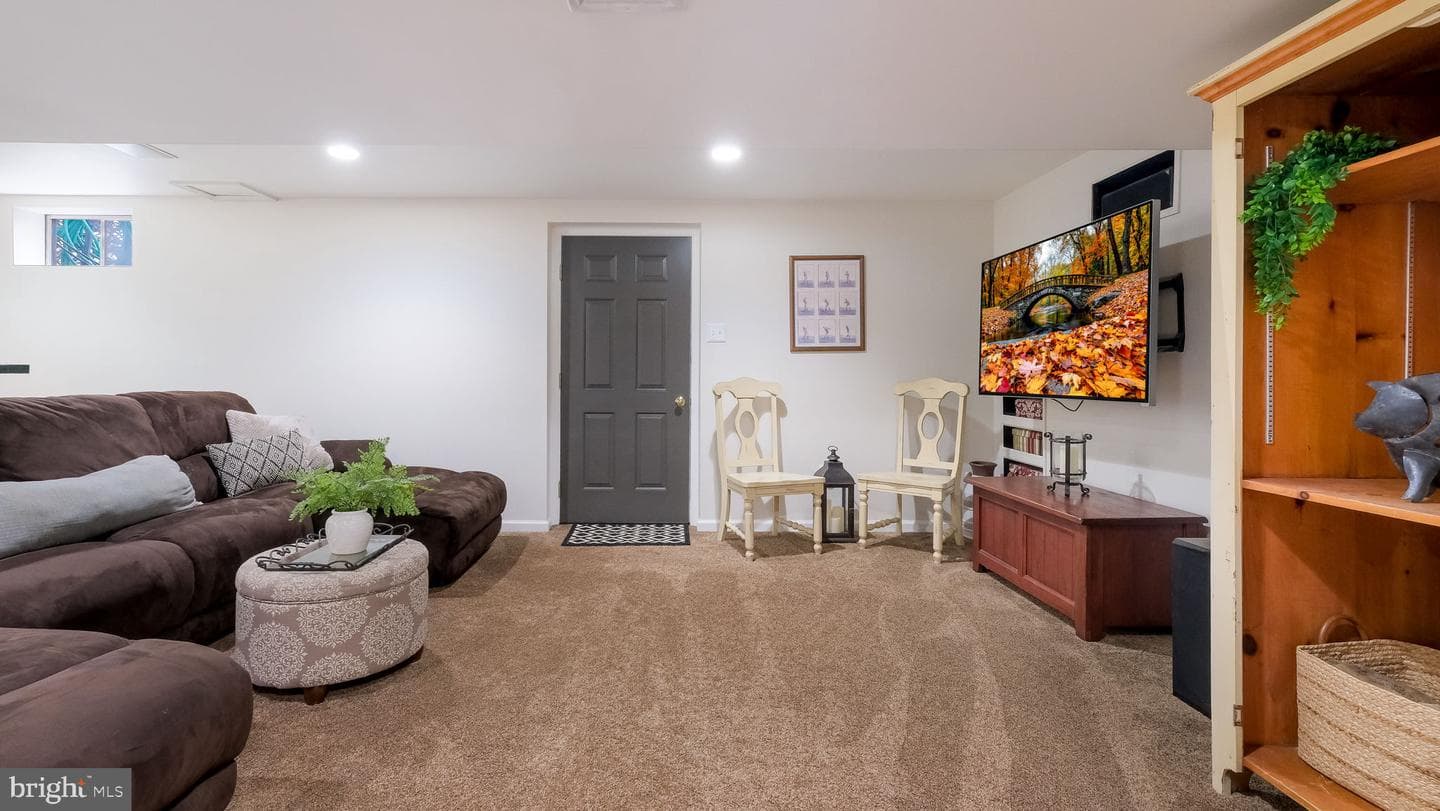 20 Endslow Lane photo 43