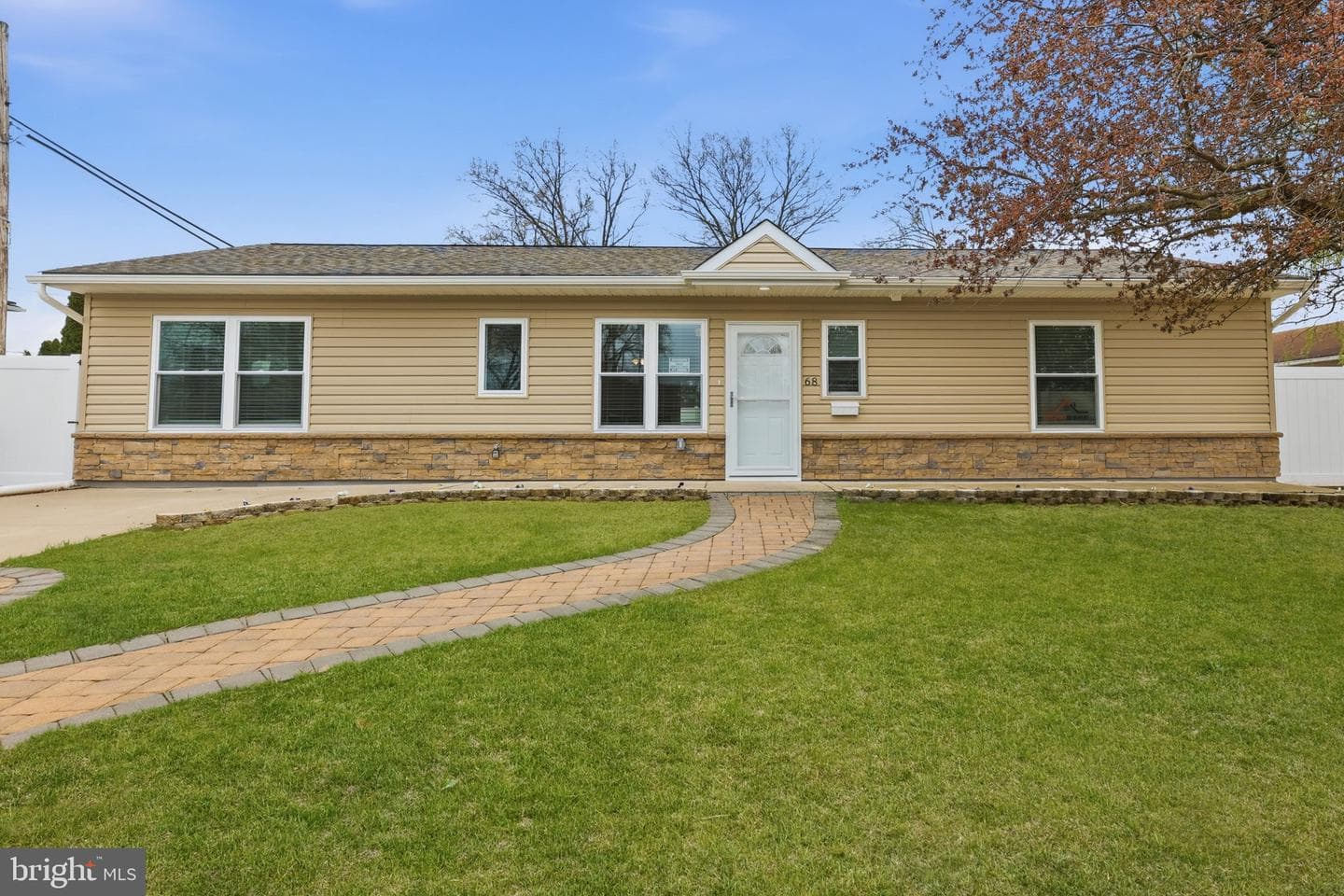 68 Tapered Oak Lane photo 4