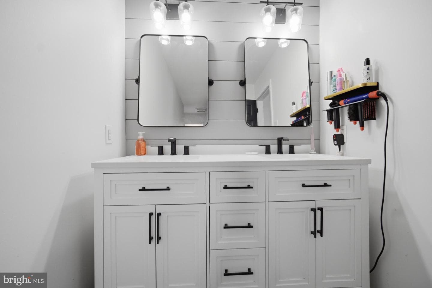 2233 Apple Way photo 15