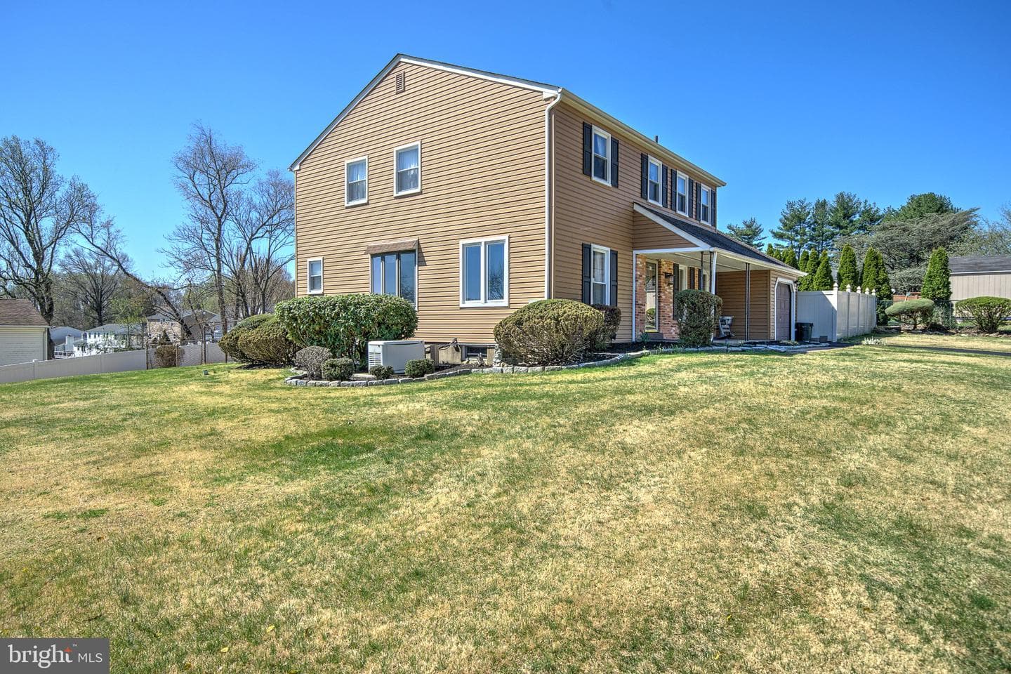 2533 Skyview photo 13