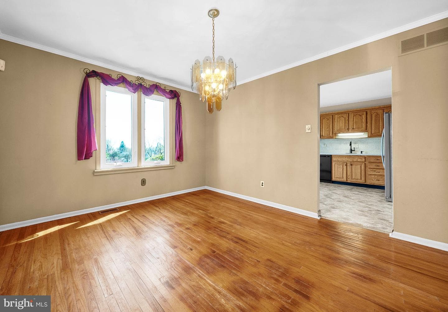 2533 Skyview photo 36
