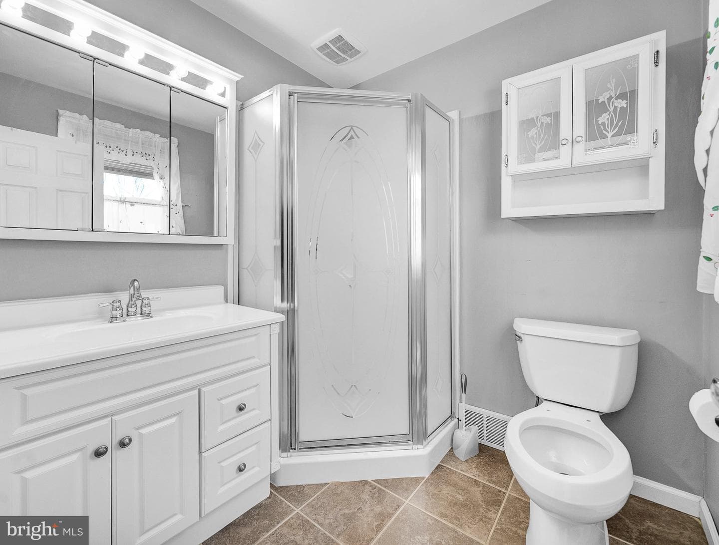 2533 Skyview photo 44