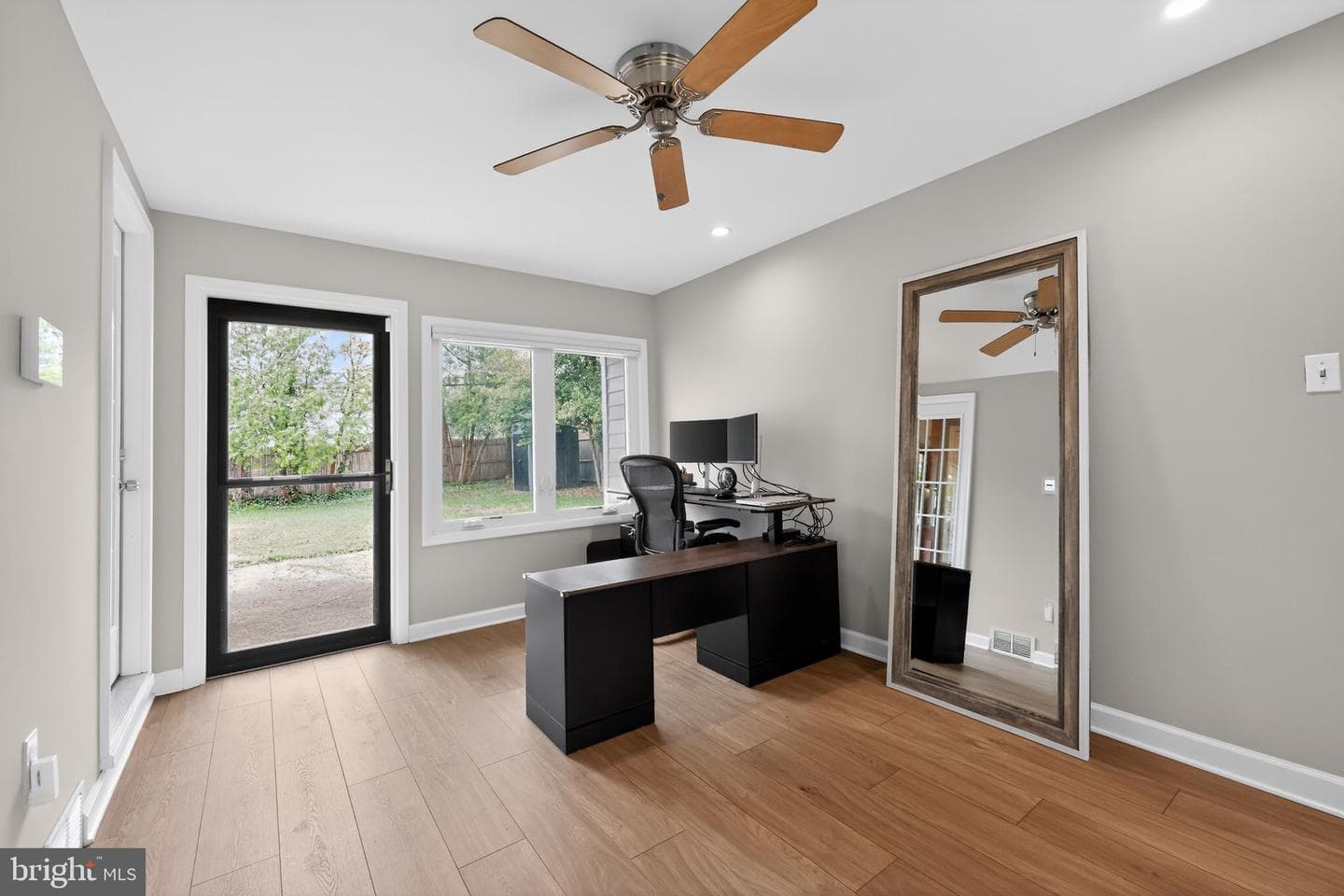 28 Manor Lane #N photo 3