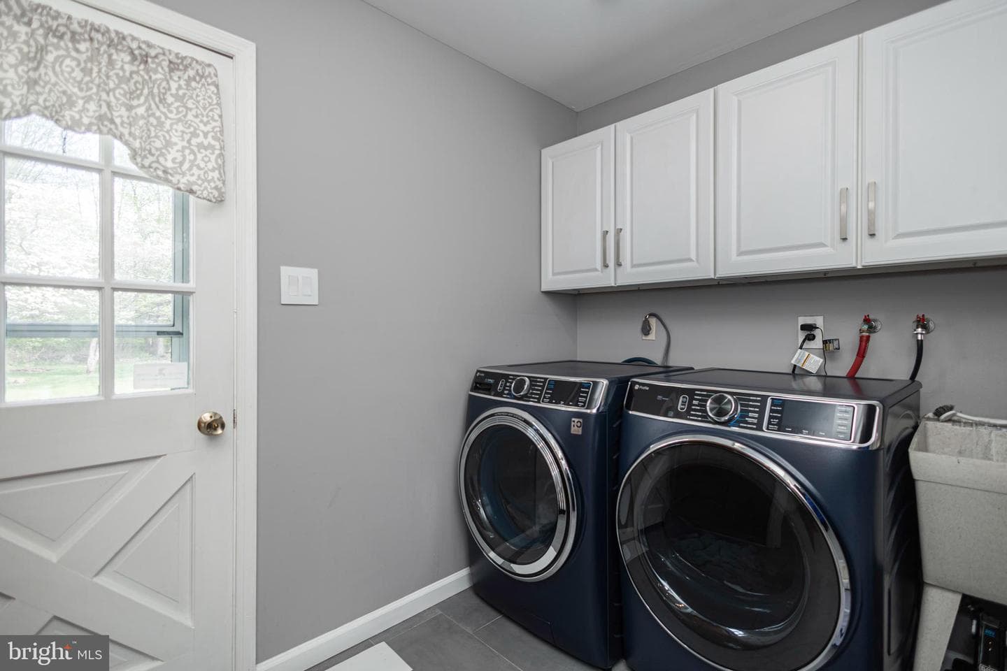 106 Spencer Road photo 22