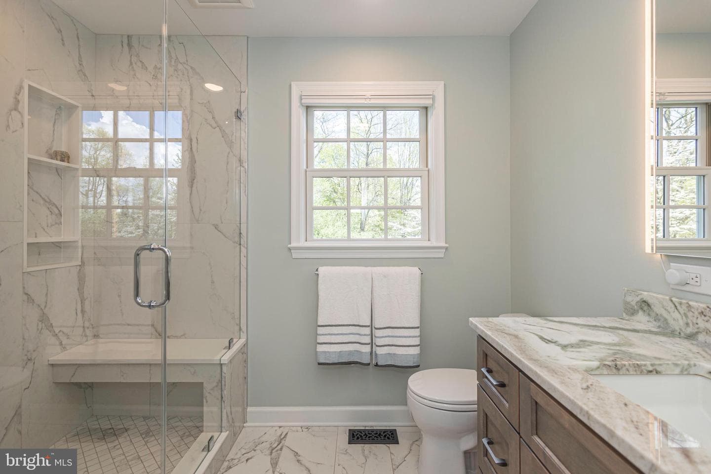 106 Spencer Road photo 27