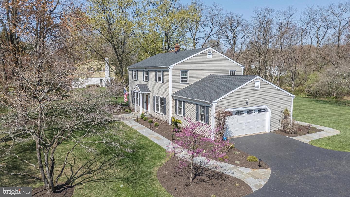 106 Spencer Road photo 43