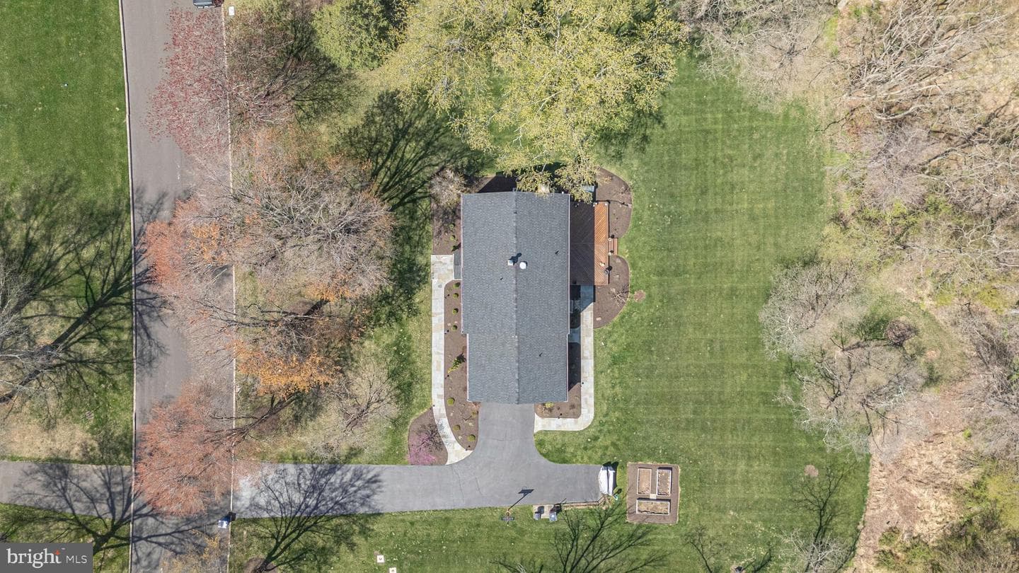106 Spencer Road photo 47