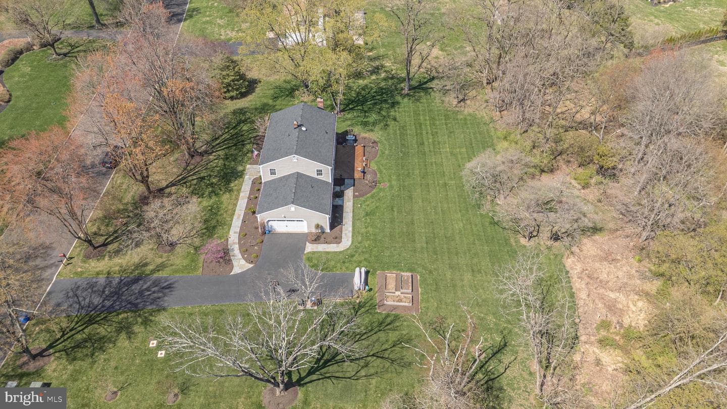 106 Spencer Road photo 50