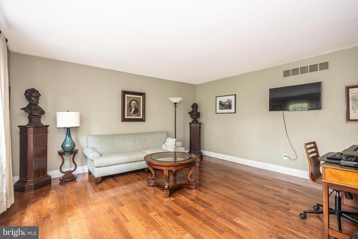 106 Spencer Road photo 9