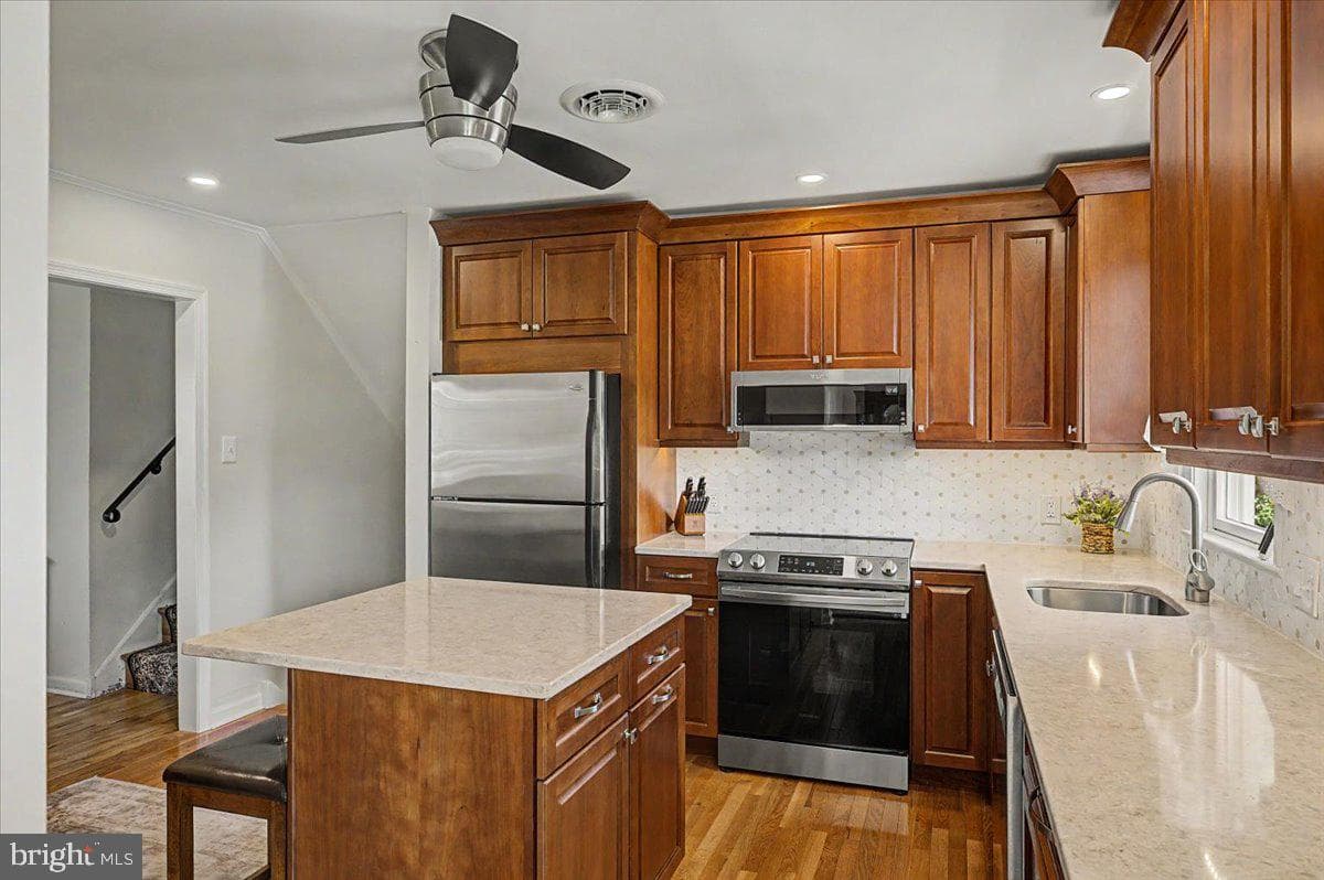 528 E Court Street photo 11