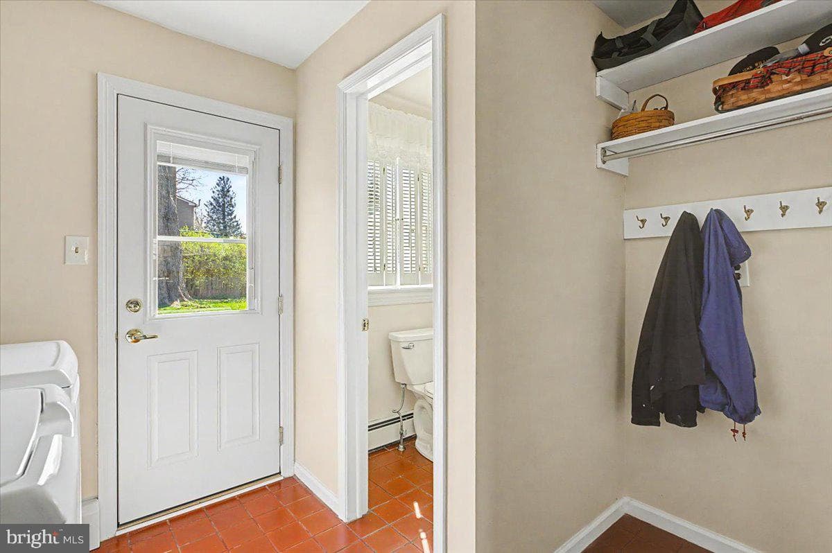 528 E Court Street photo 21