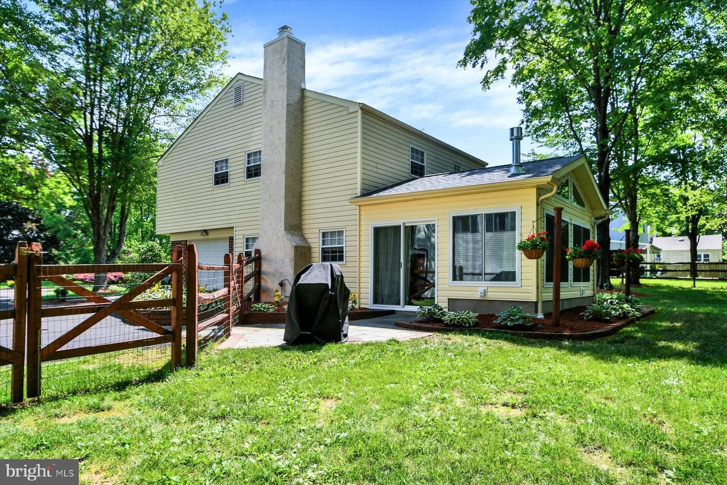 106 Gertrude Drive photo 17