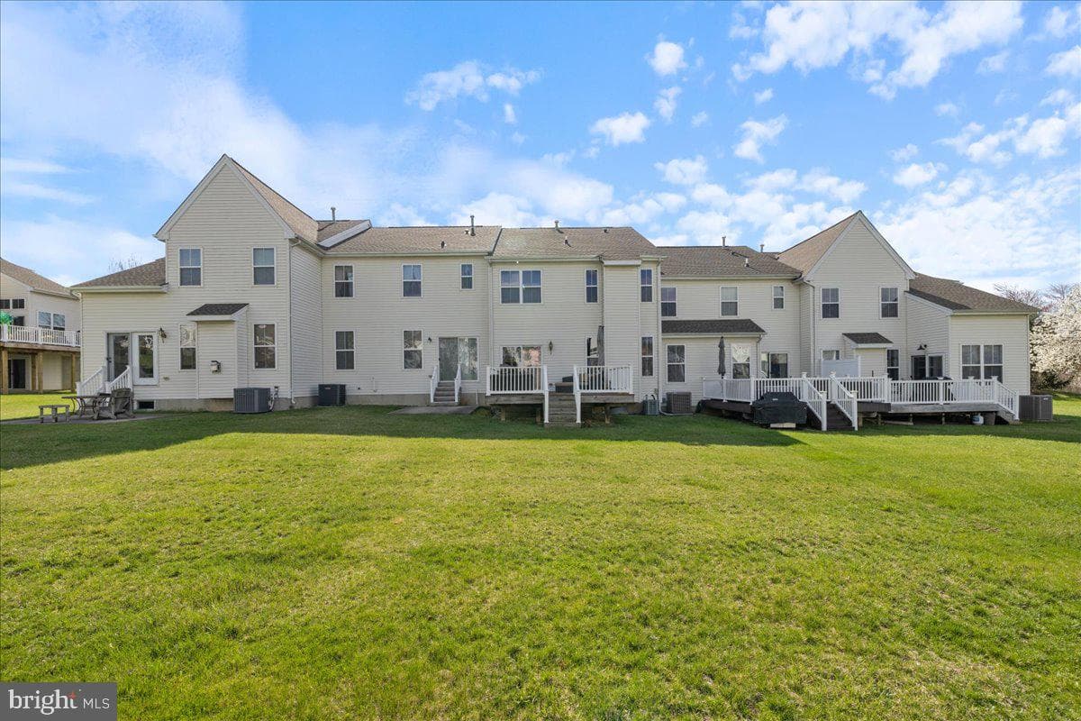 211 Barness Lane photo 25