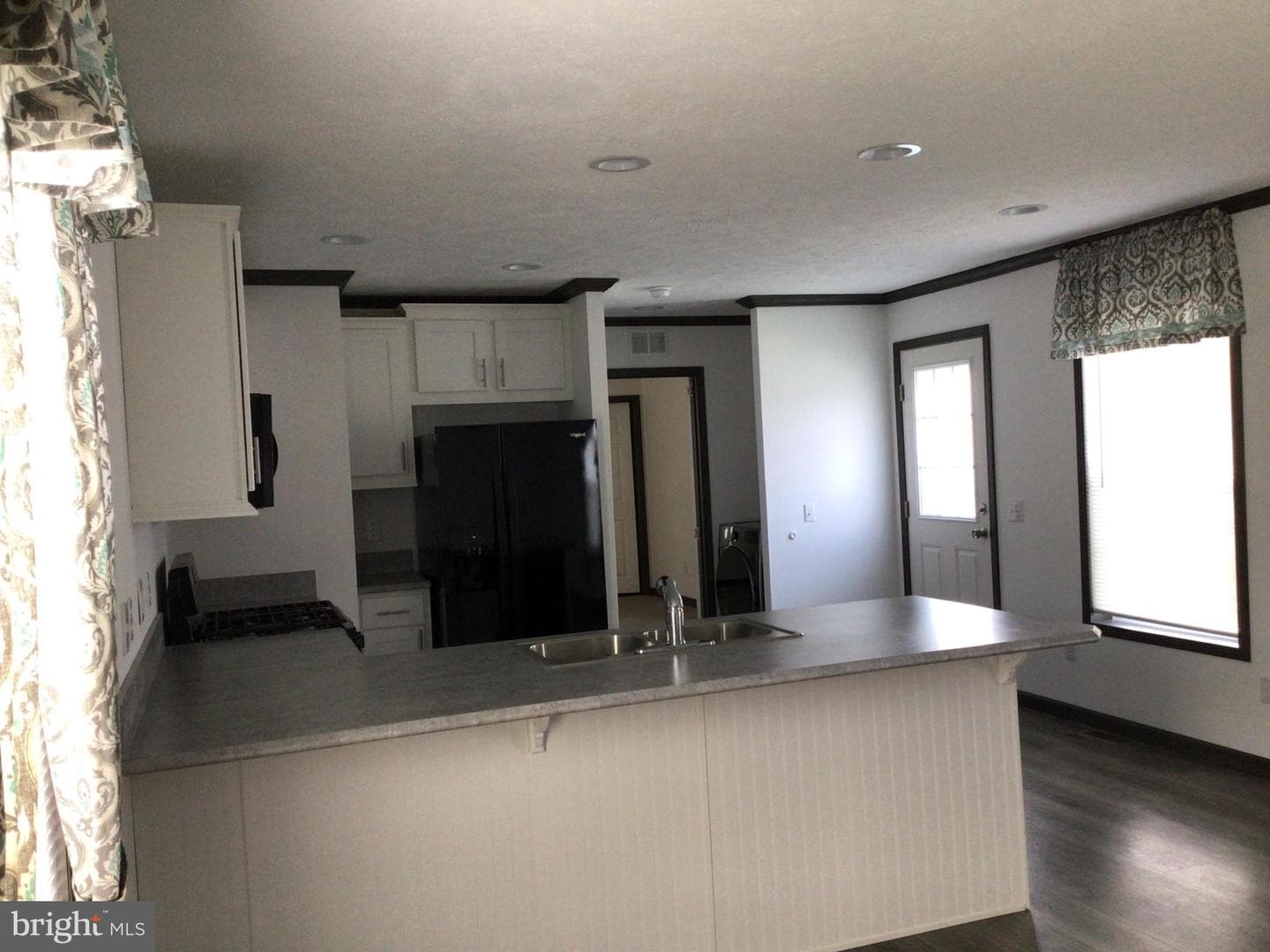 25 Kennedy Drive photo 8