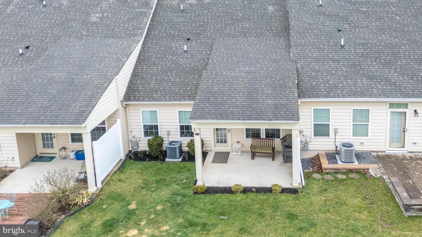 1127 Arbour Lane photo 31