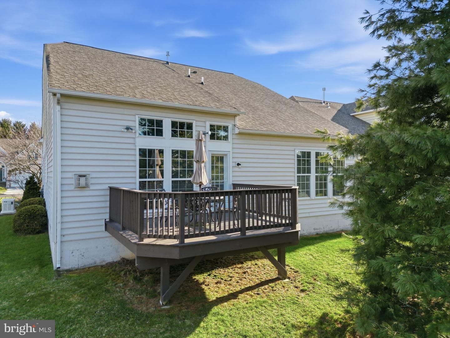 99 Dillon Way photo 42