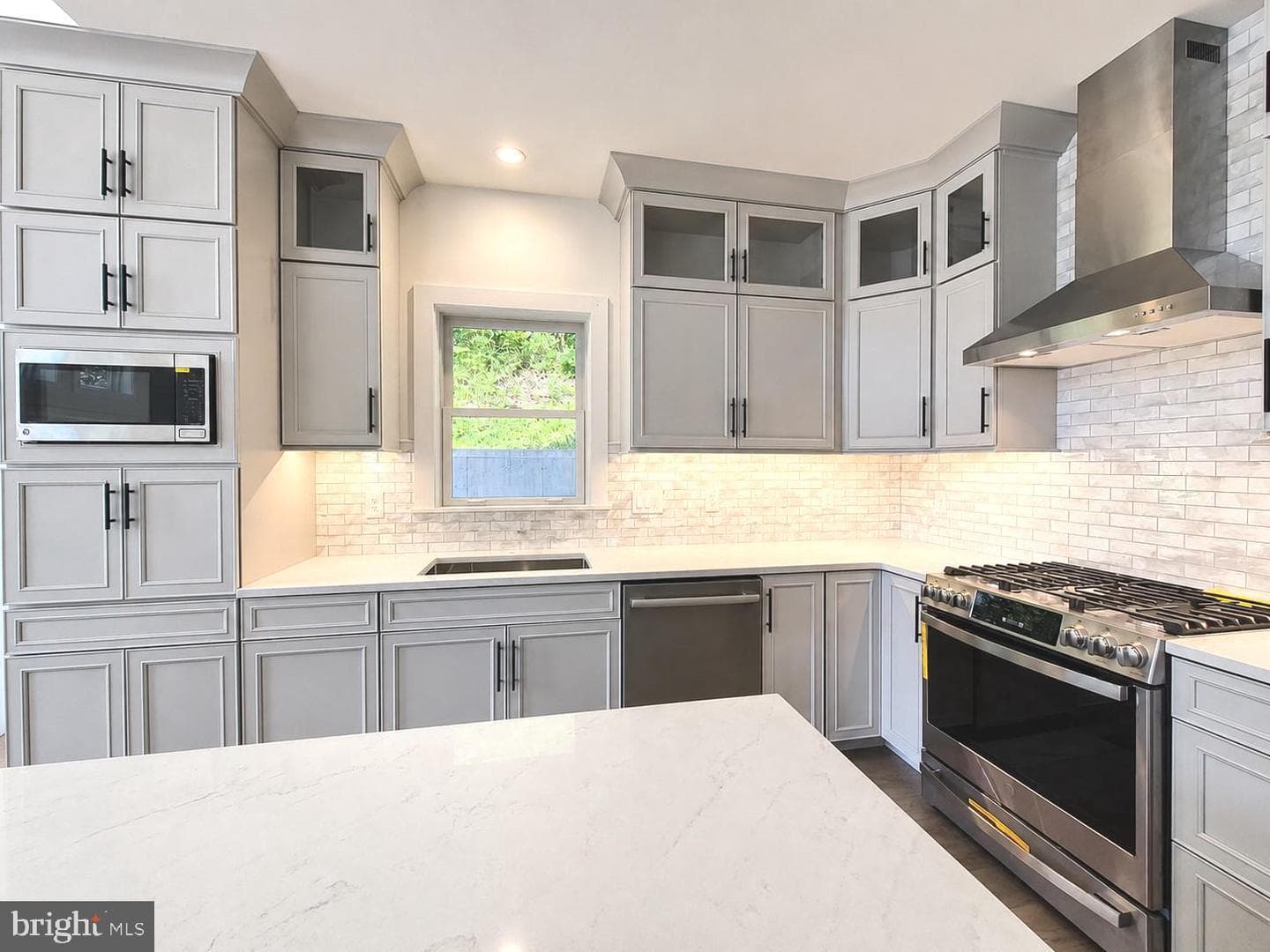 759 River Rd photo 21
