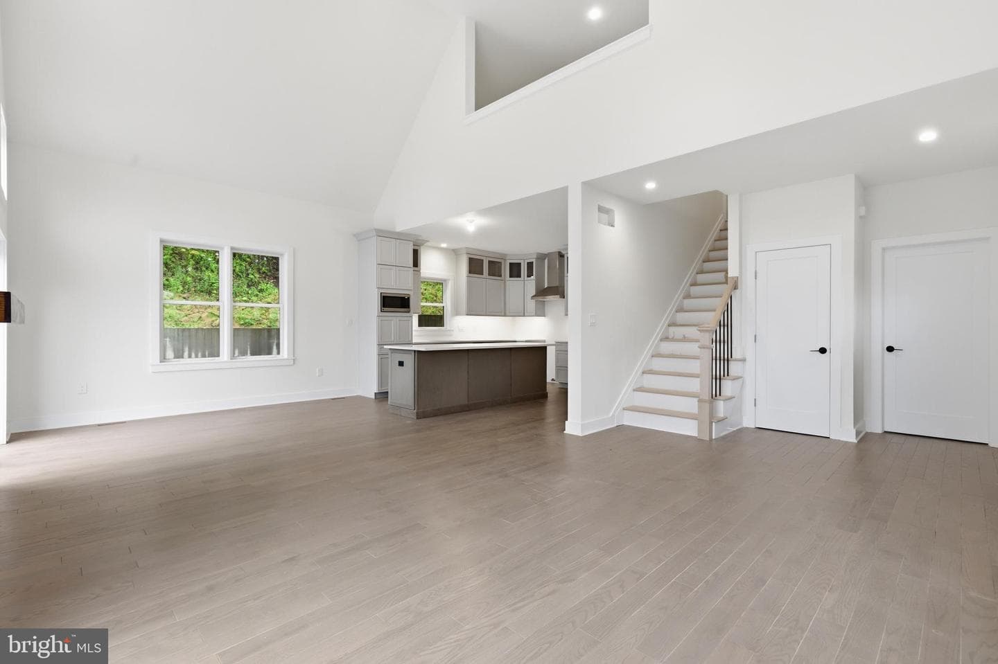 759 River Rd photo 23