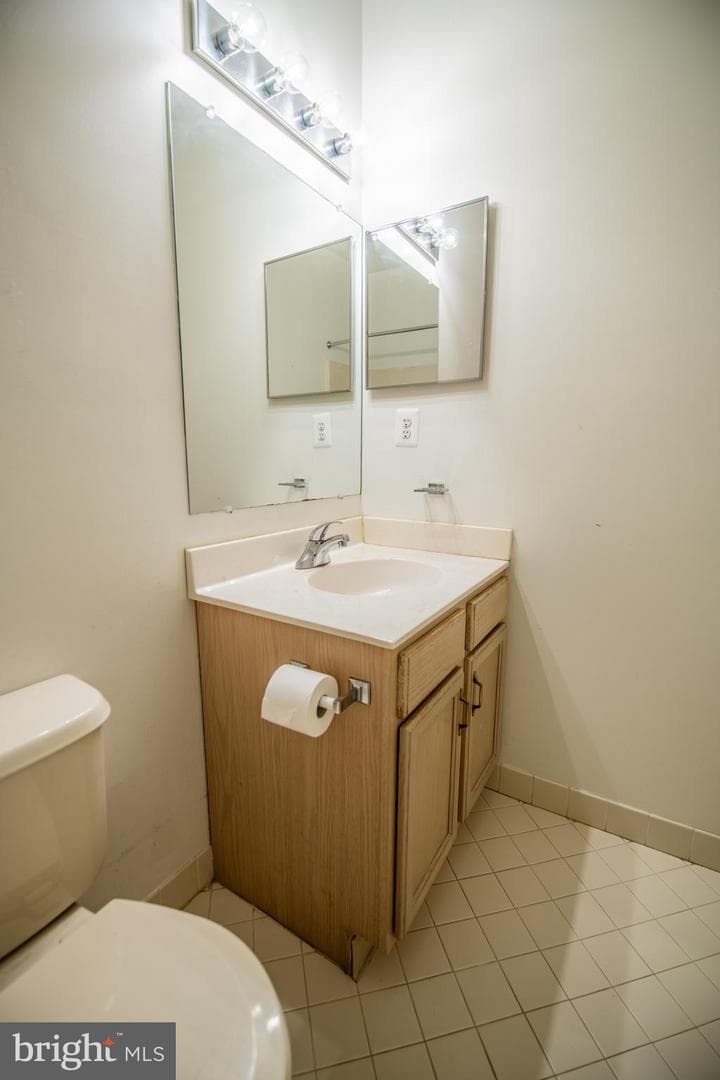 135 S Founders Court photo 30