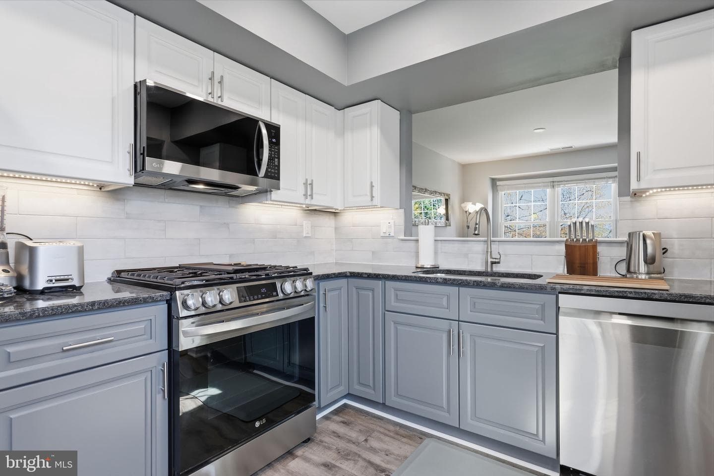 628 Rose Hollow Drive photo 9