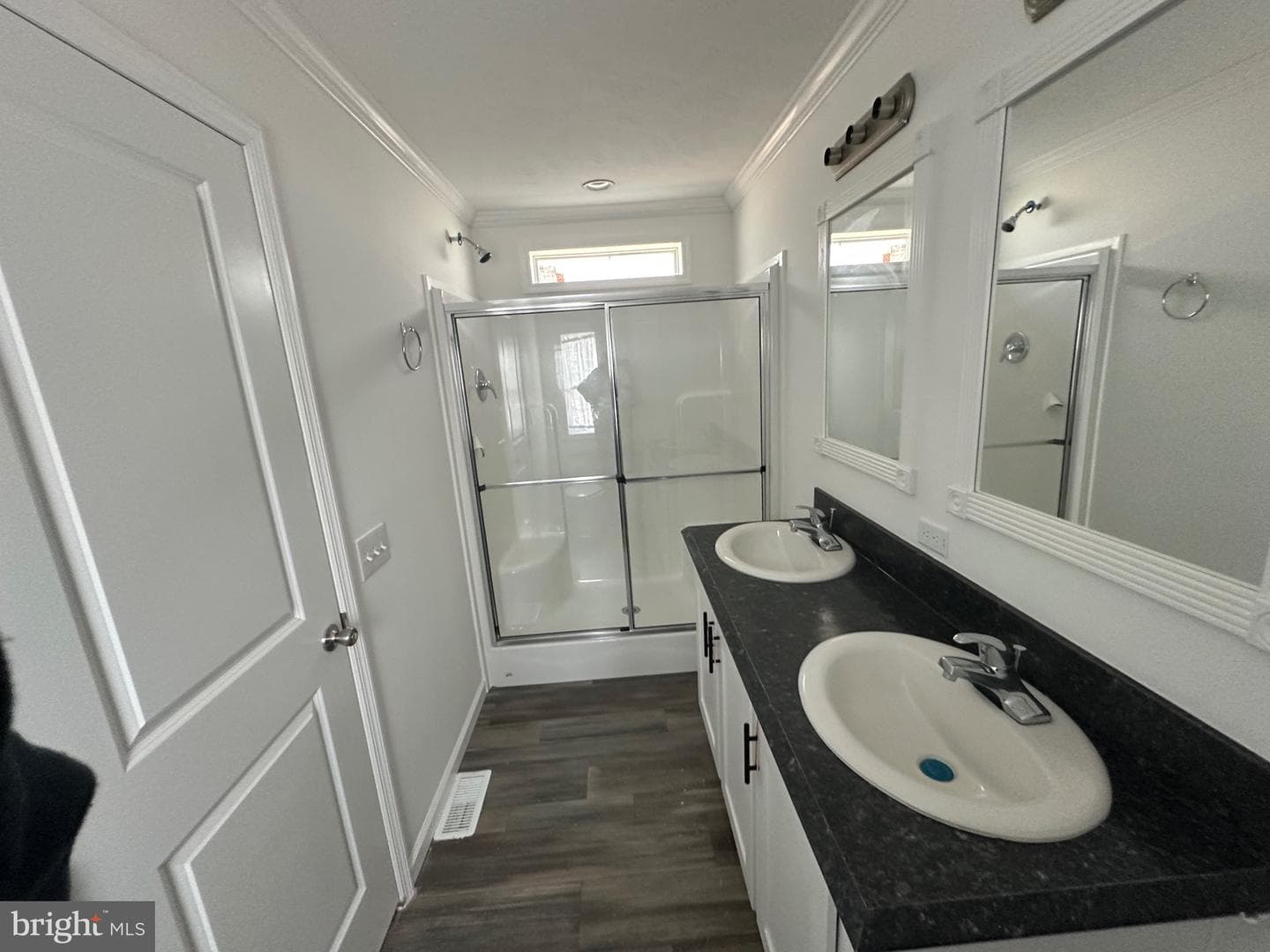 8 Ash Lane photo 6