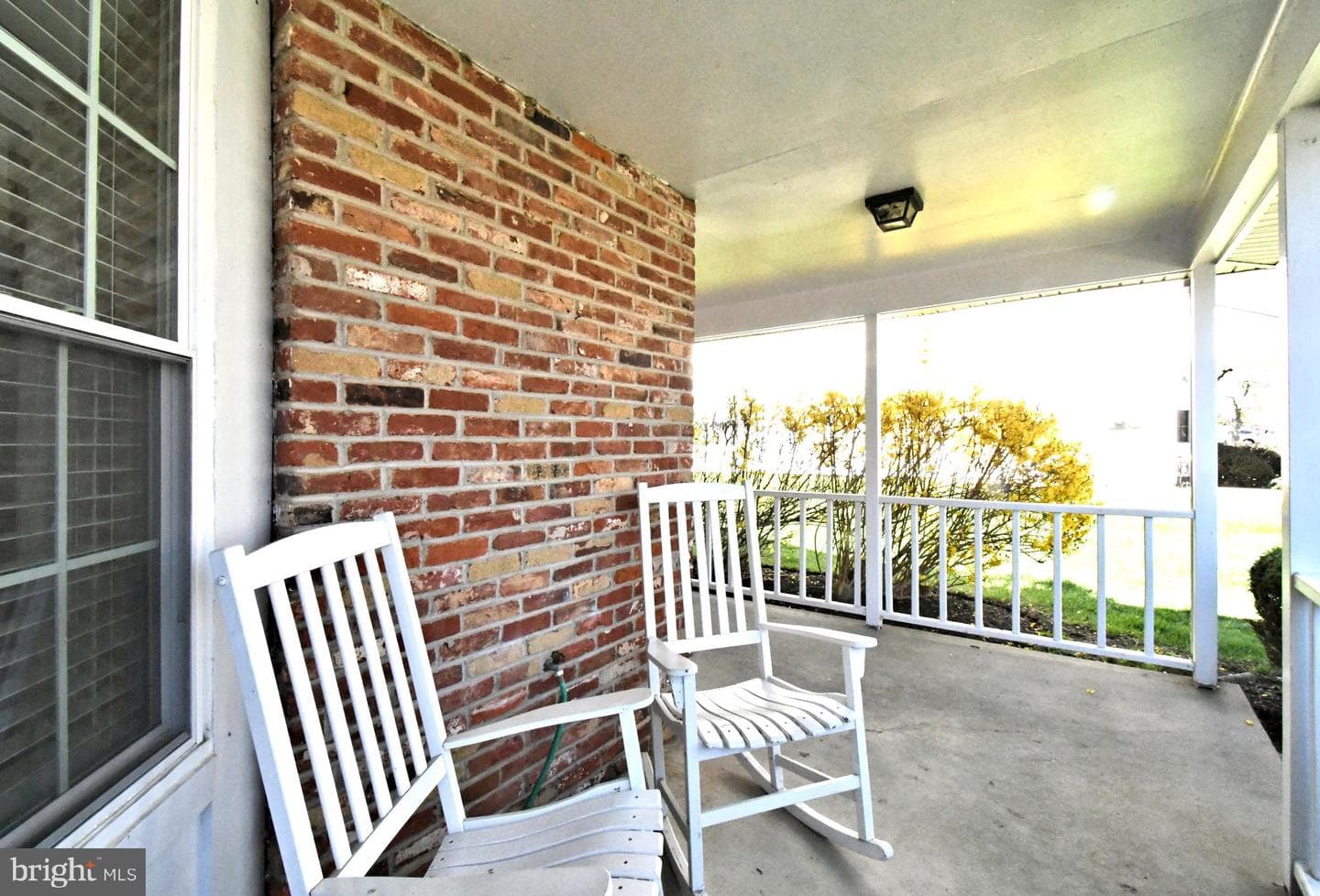 57 Ardsley Court photo 2