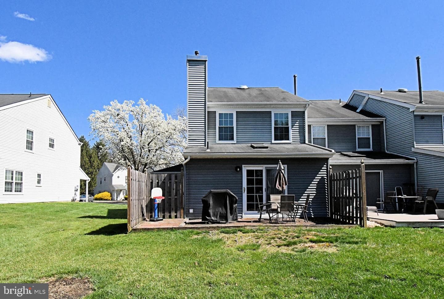 57 Ardsley Court photo 21