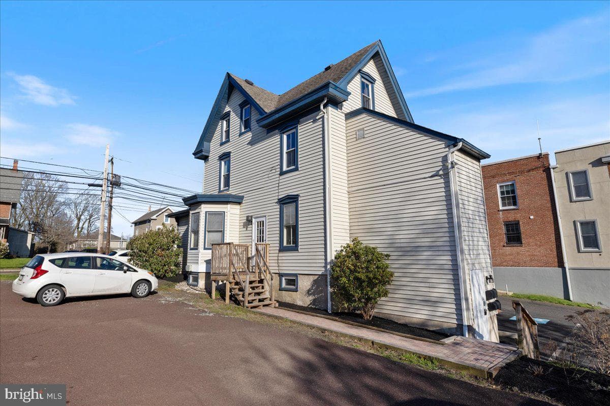 46 N Main Street photo 36