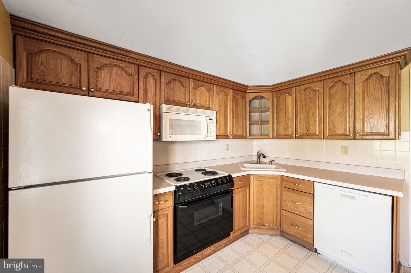 4938 Sunrise Avenue photo 10
