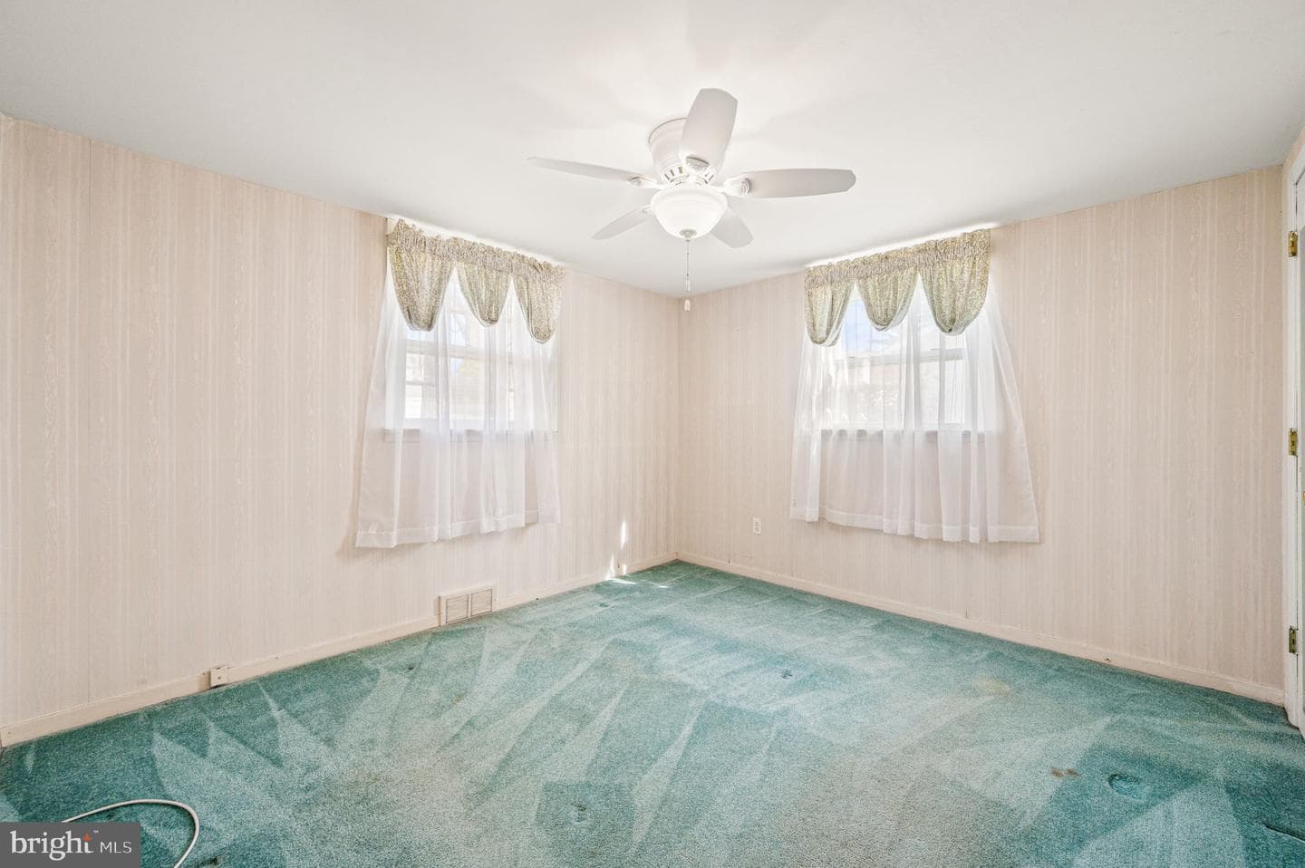 4938 Sunrise Avenue photo 16