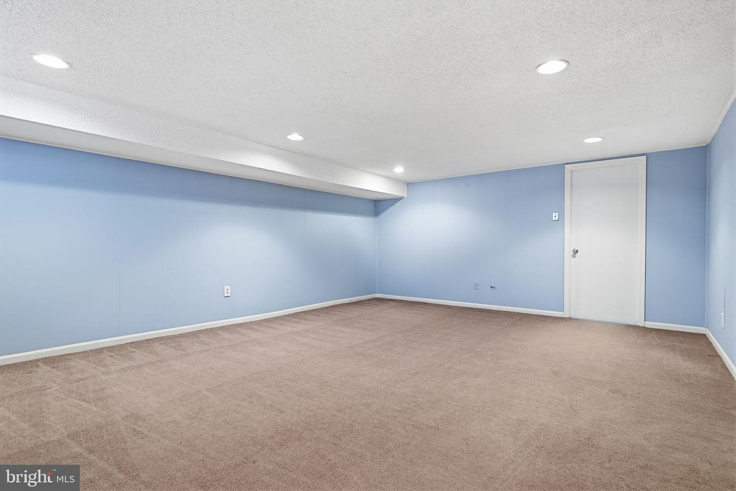 5155 Euston Court photo 28