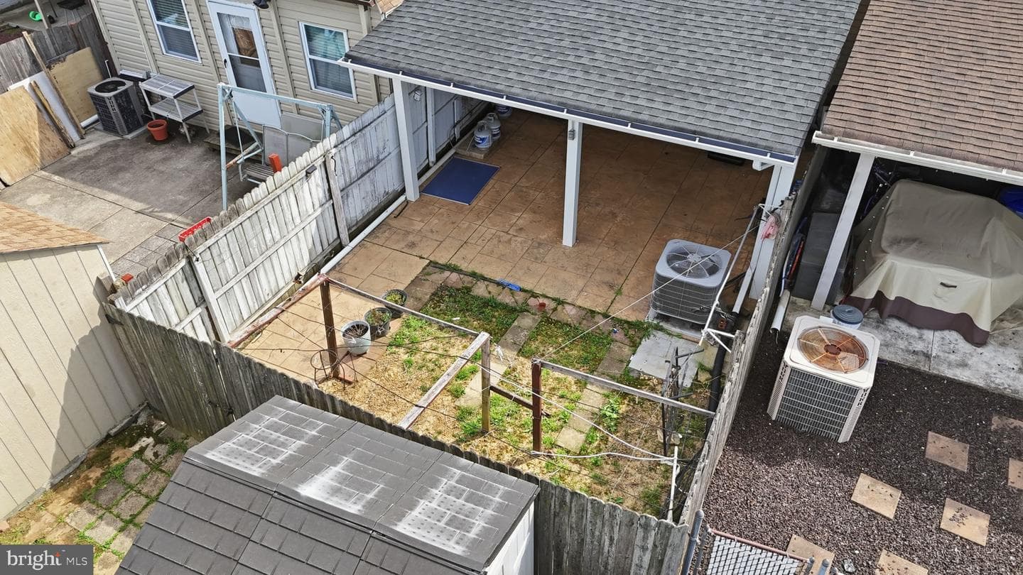 5155 Euston Court photo 35