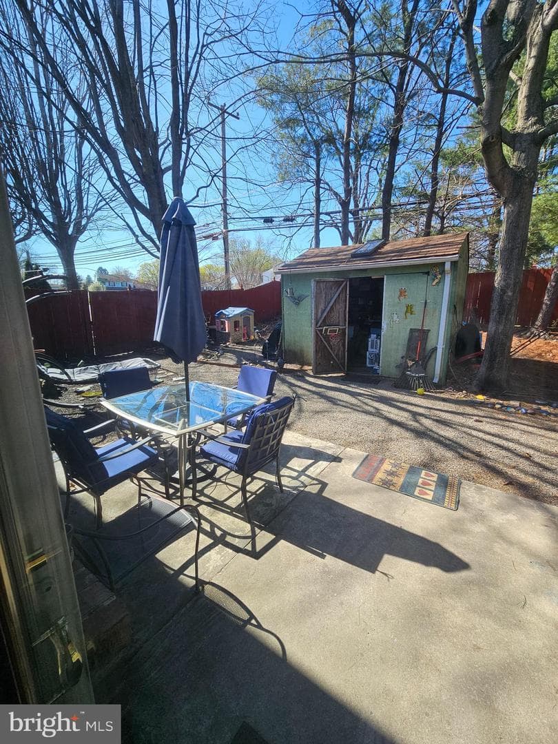 176 Kenton photo 15