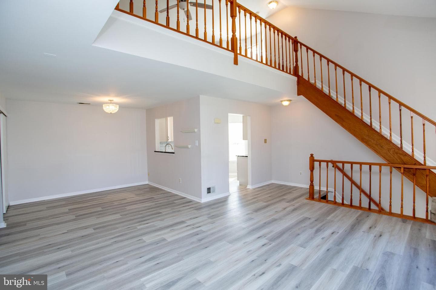 5017 Hopkins Court photo 4