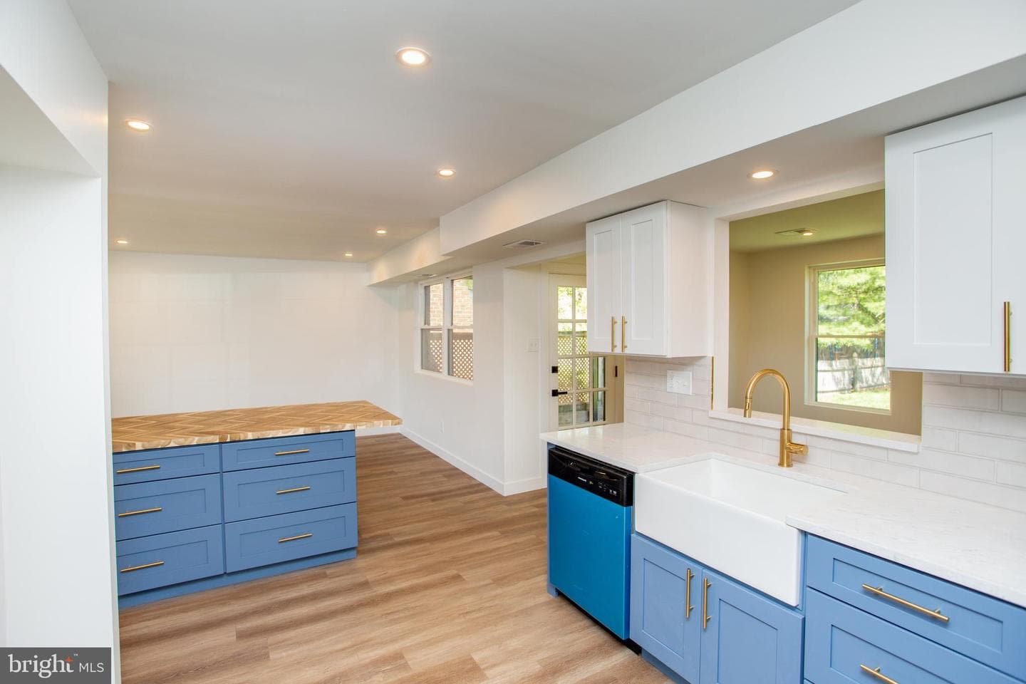 6536 Timothy Court photo 12