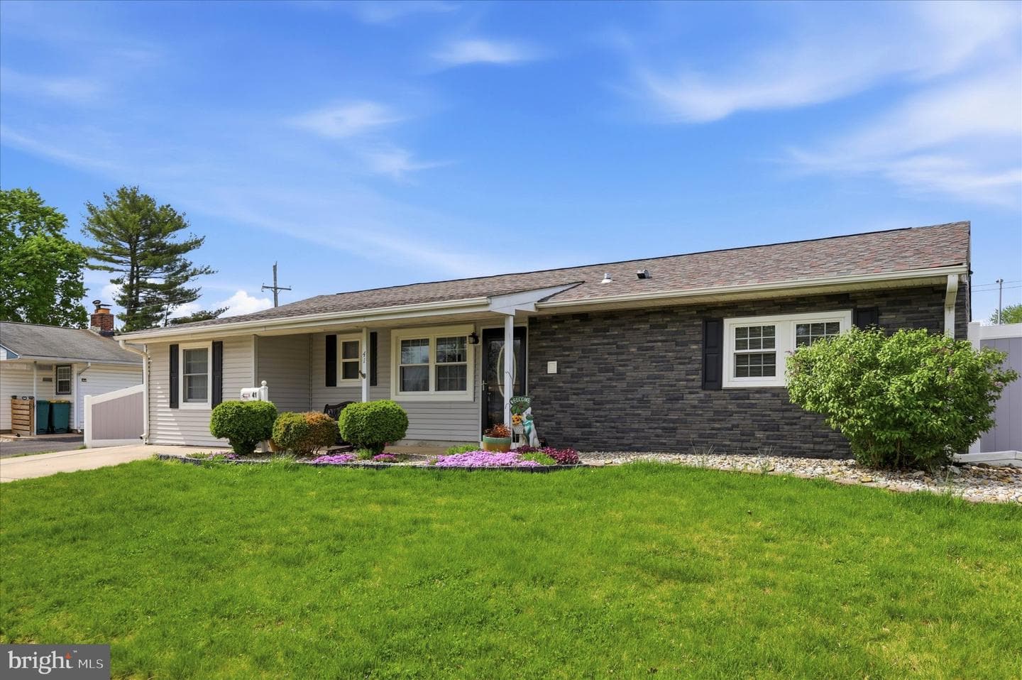 41 Lakeside Drive #W photo 2