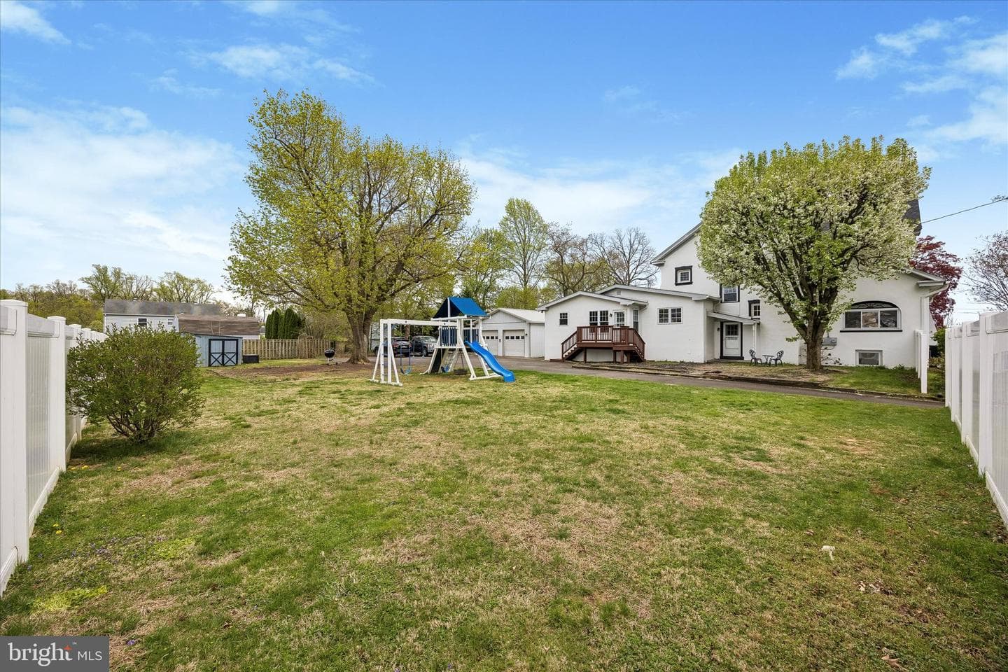 917 Bellevue Avenue photo 39
