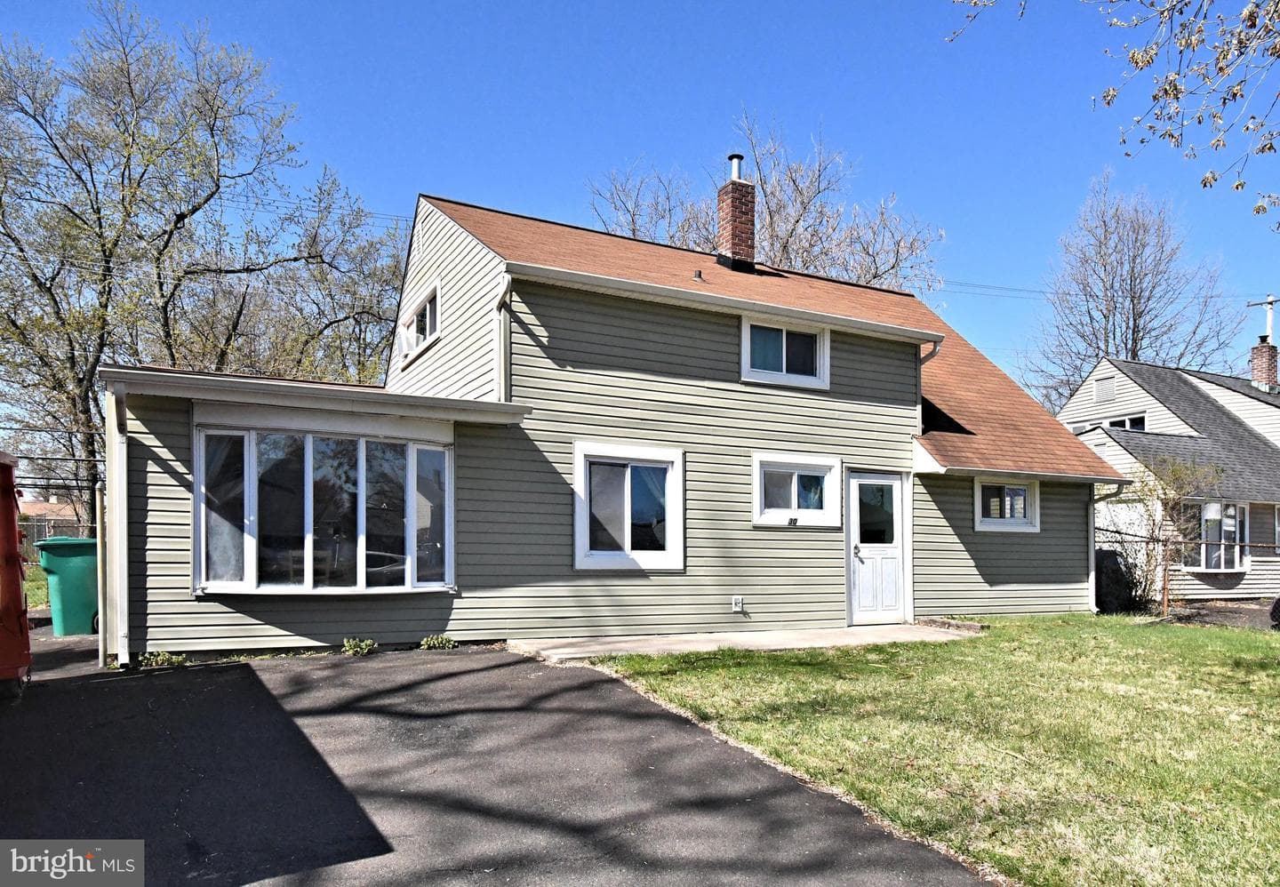 30 Roundwood Lane photo 3