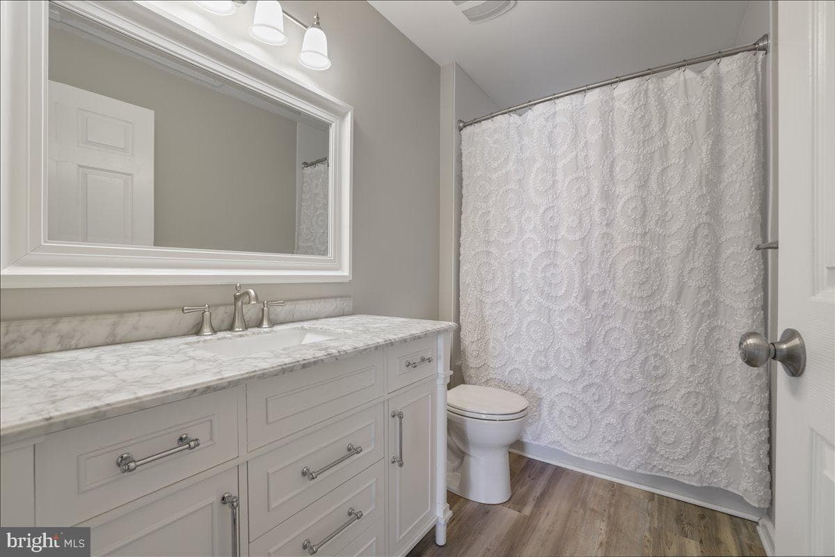 5401 Windtree Drive photo 31