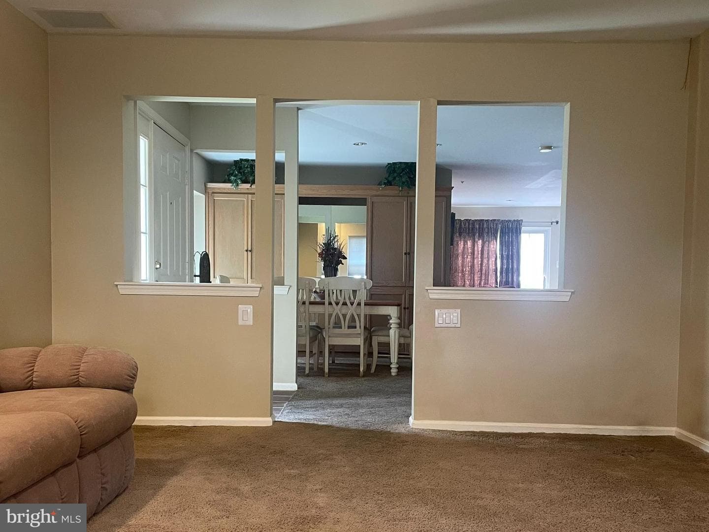 445 Nicholas Drive photo 7
