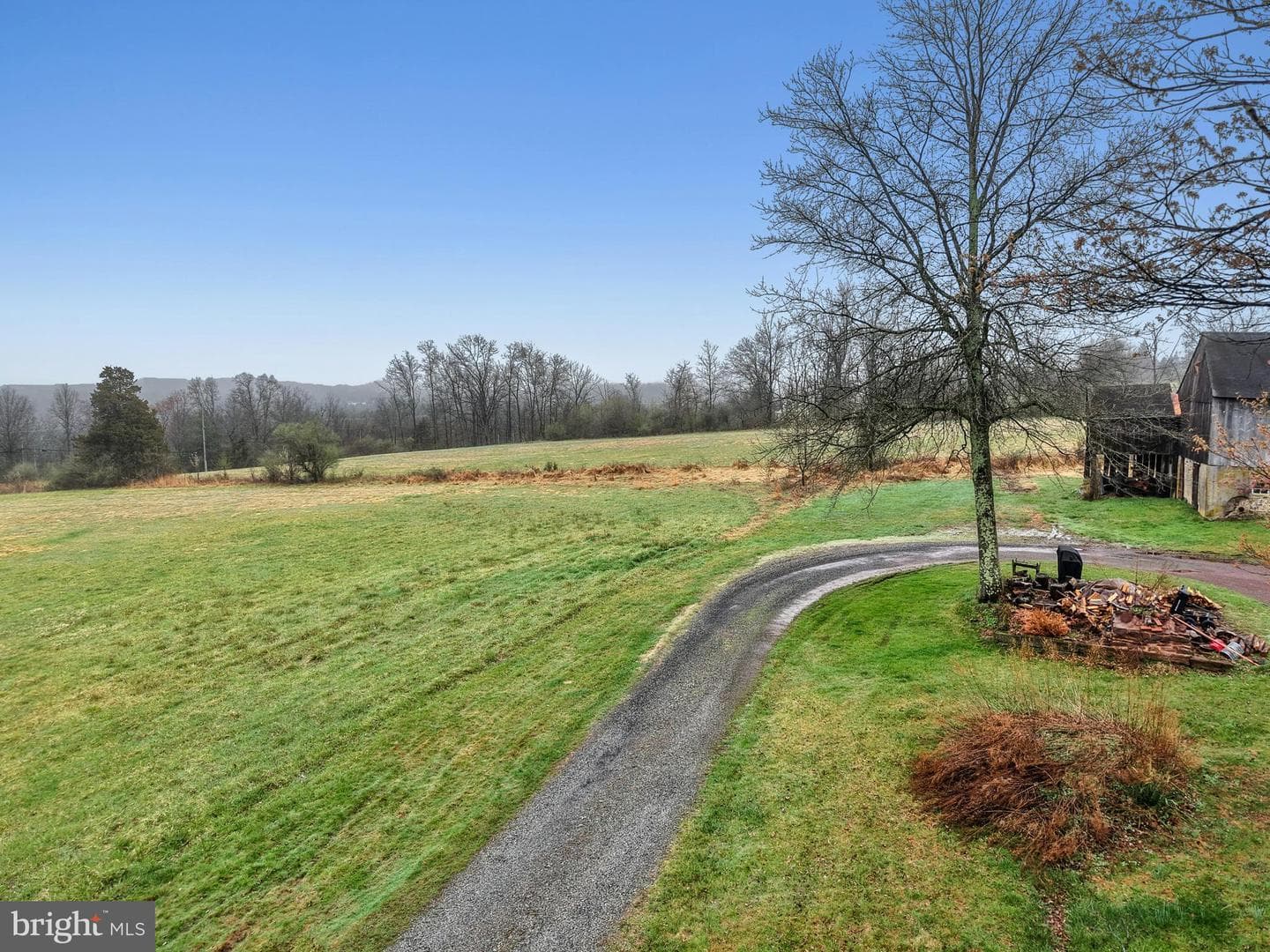 4196 Tollgate Road photo 5