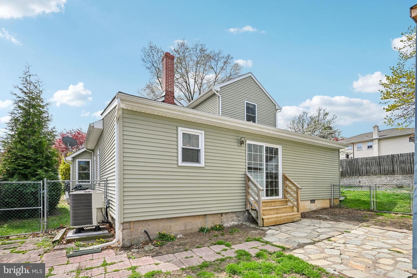530 Avenue Avenue E photo 35