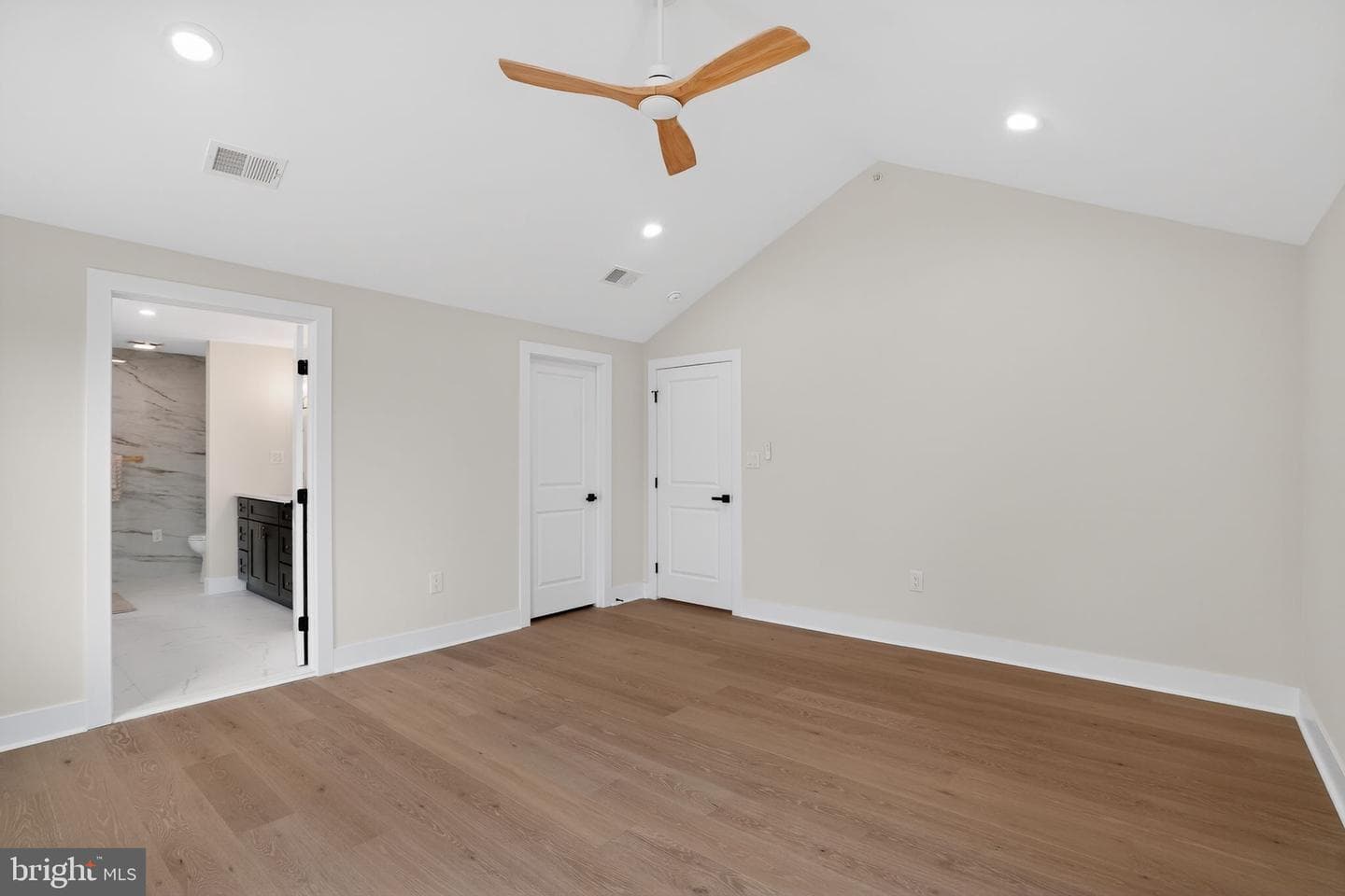 536 Taylor Avenue photo 35
