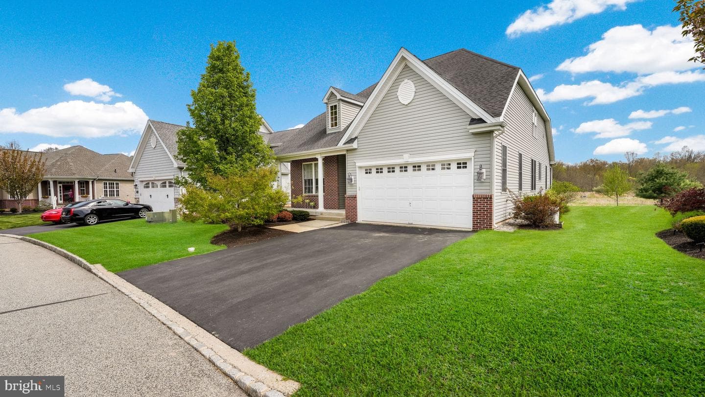 1236 Creekside Lane
